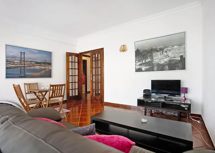 A O - Aires * Peniche